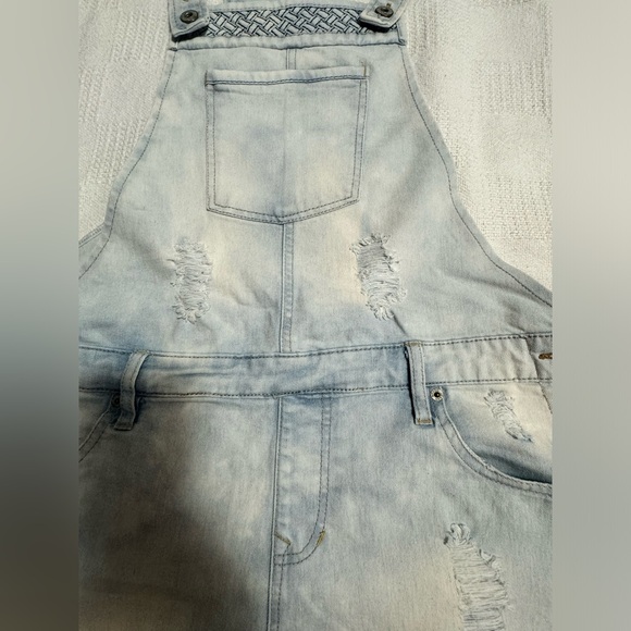 Overalls - Picture 11 of 11